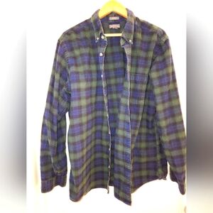 Men's flannel shirt